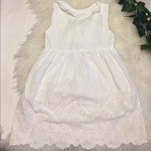 NWT✨ Girls Beautiful White Dress w Lace Detail